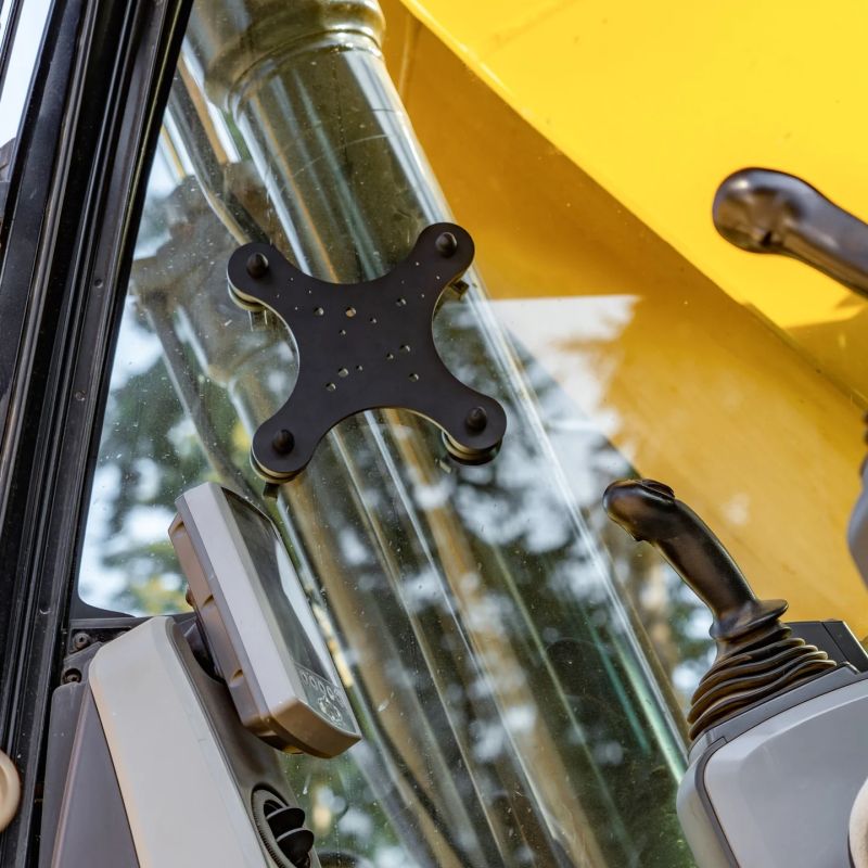 RAM-MAG48-4U magnetic windscreen base installed on excavator
