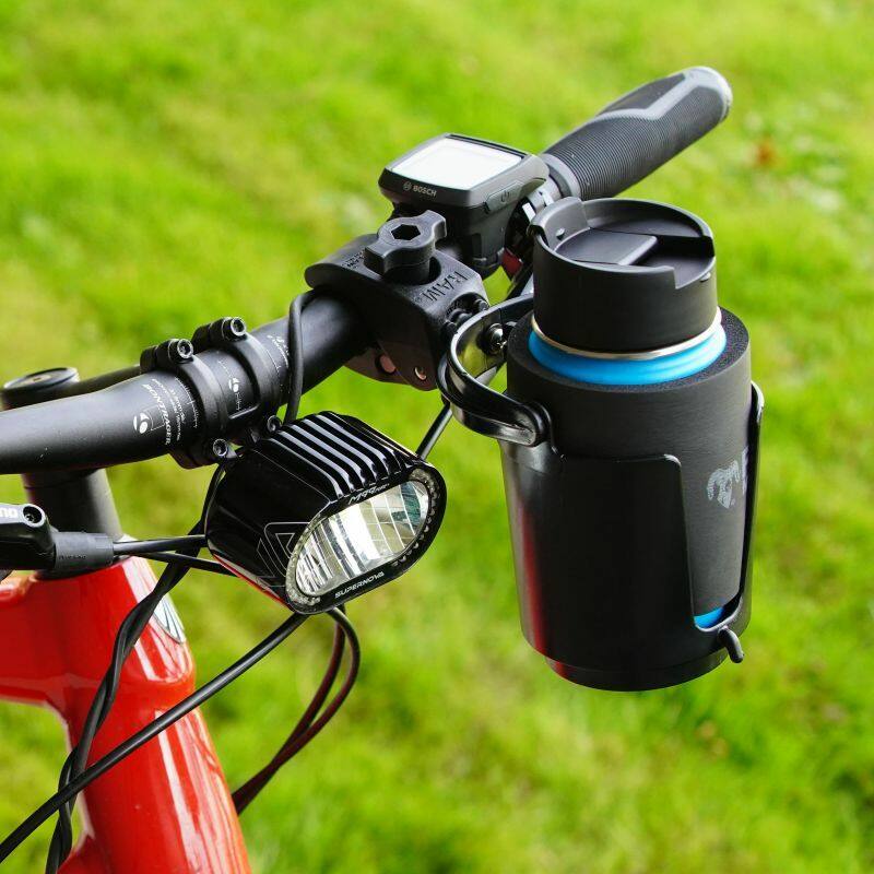 RAM-B-132-400U RAM® Level Cup™ 16oz Drink Holder with RAM® Tough-Claw™ Mount on bicycle