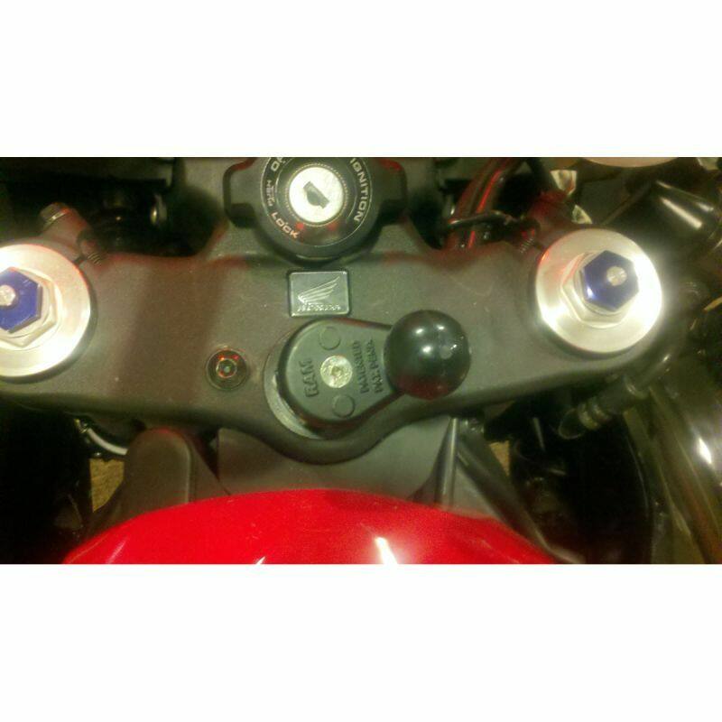 RAM-B-176U RAM® Fork Stem Mount on Honda