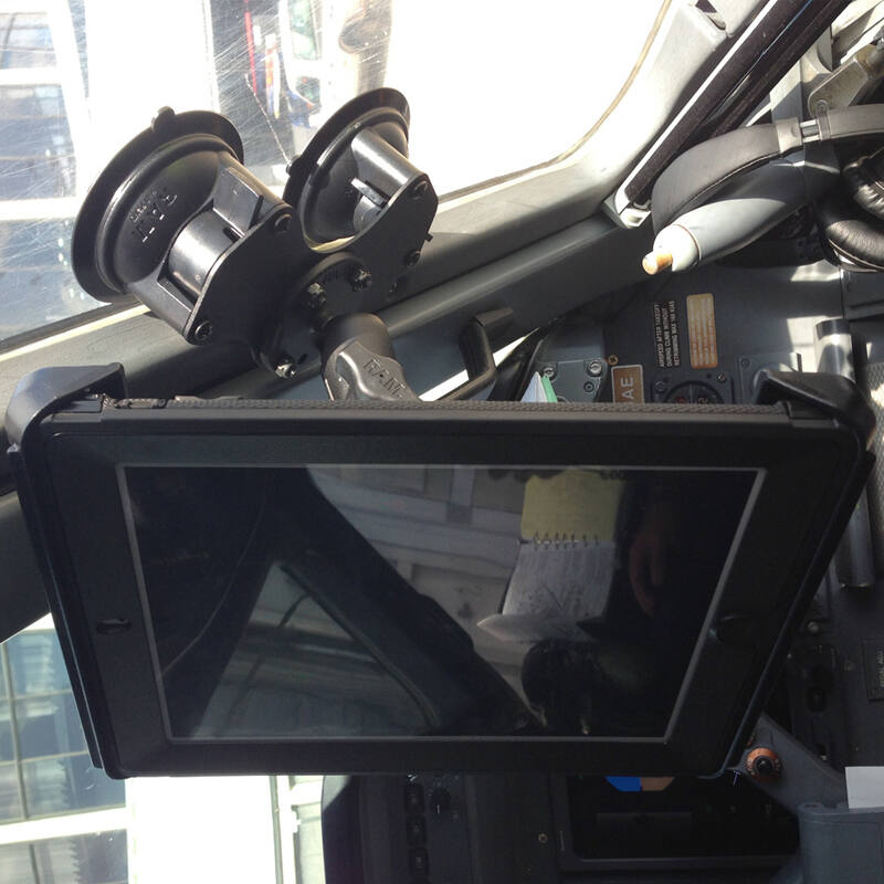 ram-b-189-tab3u installed in aircraft with tablet
