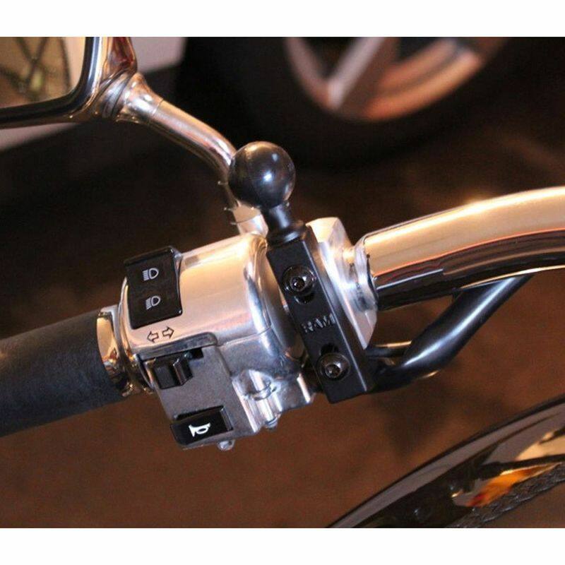 ram-b-309-1u on handlebar
