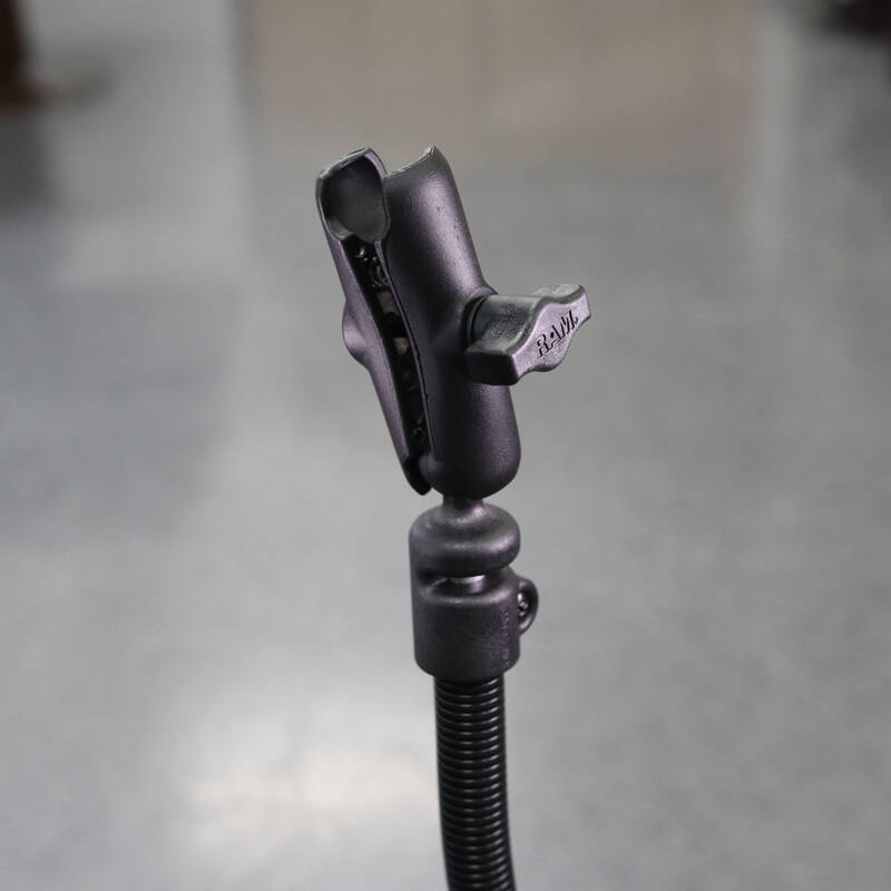 RAP-400-18-B-201 RAM® Tough-Claw® with RAM® Flex-Rod™ 18" Extension Arm for Wheelchair