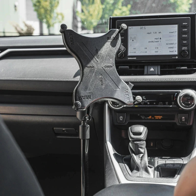 RAM-316-HDR-18-UN11U RAM® Pod HD™ 30" Vehicle Mount with RAM® X-Grip® for 12"-13" Tablets – Reverse configuration for RHD vehicles