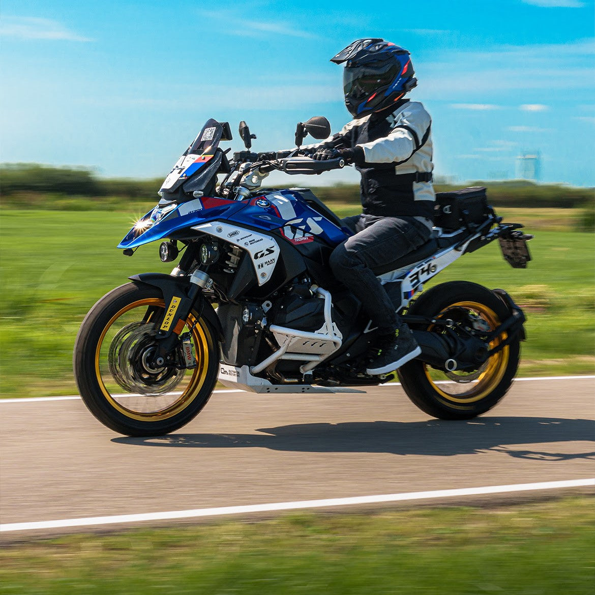 RAM-B-349-M1015-C-465RL RAM® Tough-Mirror™ Kit with Bases and  Long Arms on BMW GS

